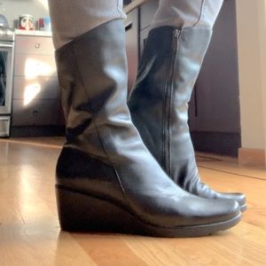 Kenneth Cole Reaction Plain Jane Wedge Booties